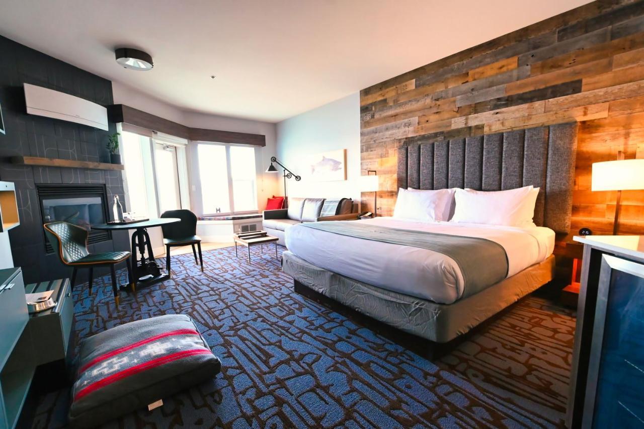 Cannery Pier Hotel & Spa Astoria Exteriör bild