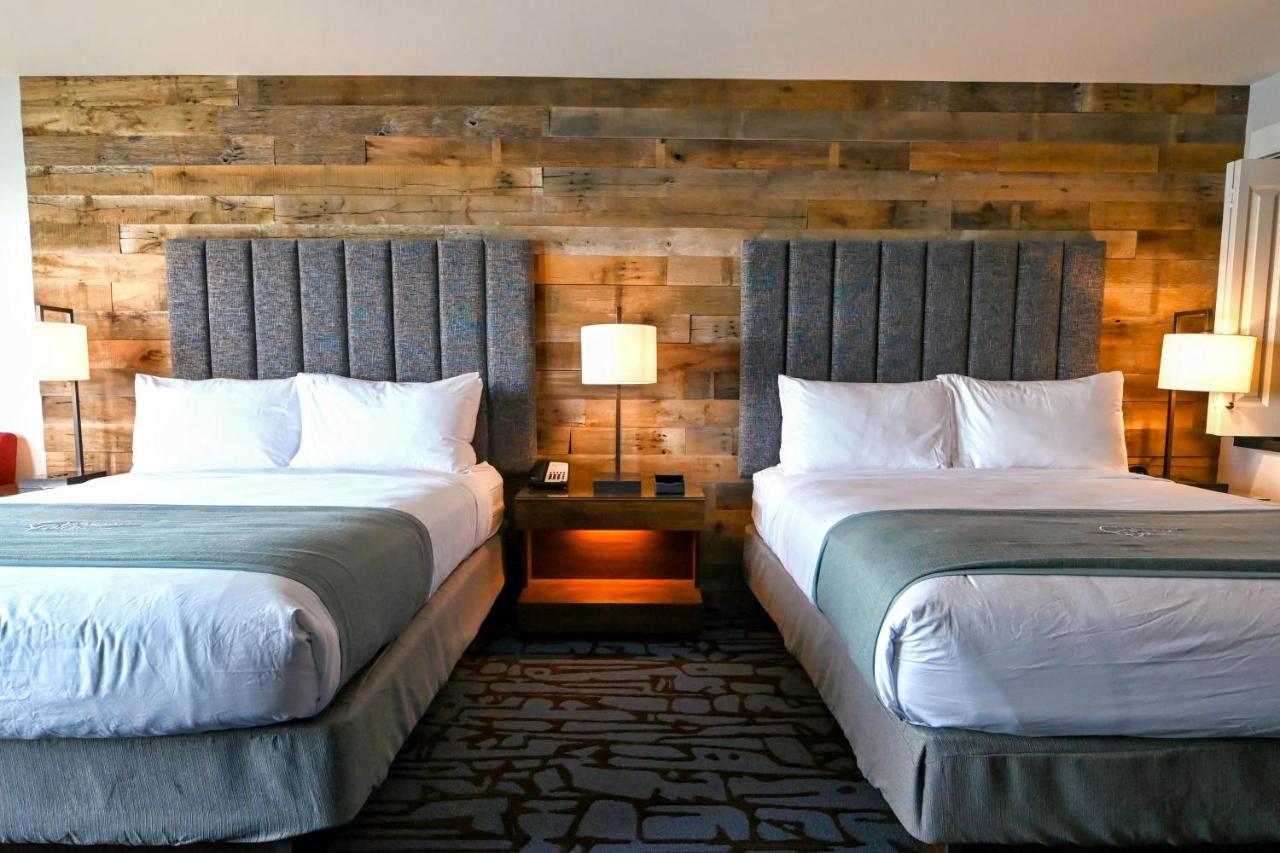 Cannery Pier Hotel & Spa Astoria Exteriör bild